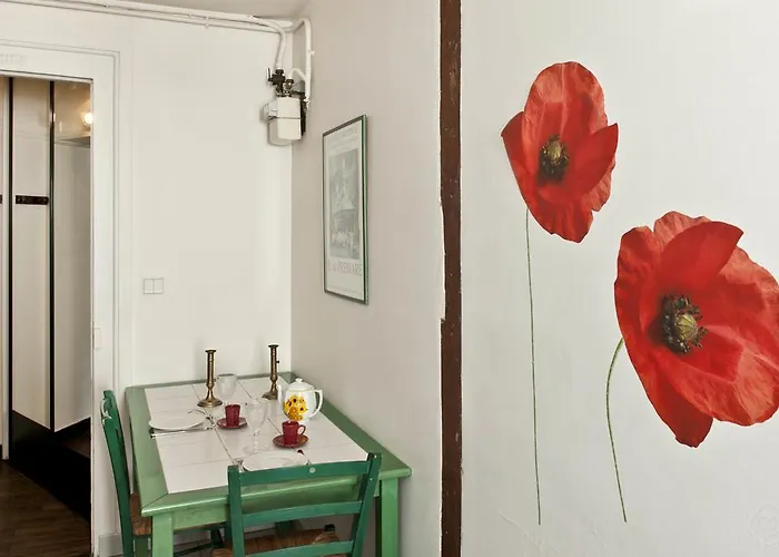 Classy St. Germain Apartment Paris